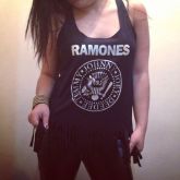 REGATA RAMONES PRETA